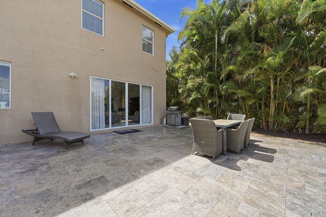 1332 Beacon Circle, Wellington, FL 33414