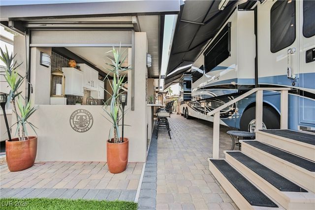 8175 Arville Street 348, Las Vegas, NV 89139