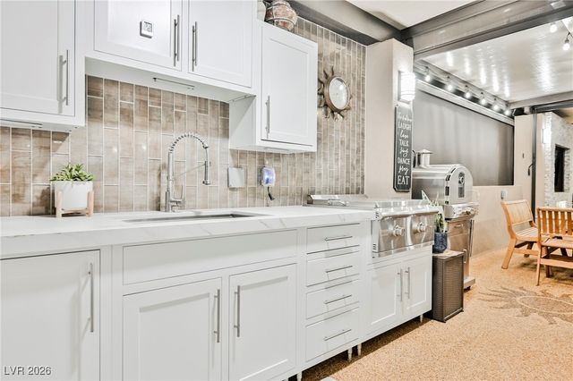 8175 Arville Street 348, Las Vegas, NV 89139