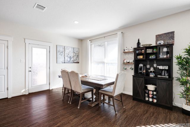 10614 Rosalina Loop, Converse, TX 78109