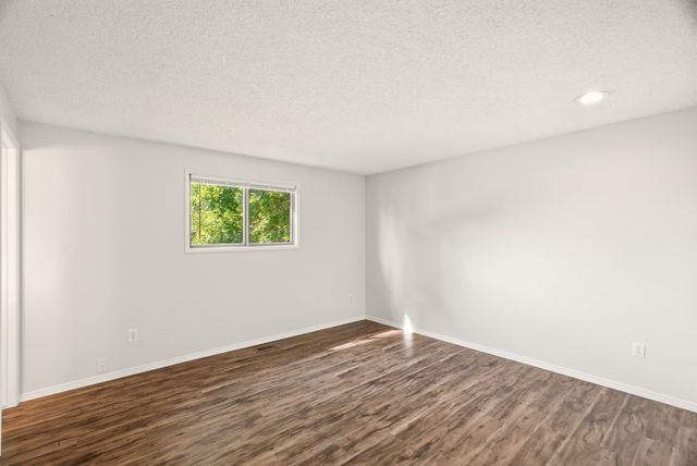 2205 E 49th Ave, Spokane, WA 99223
