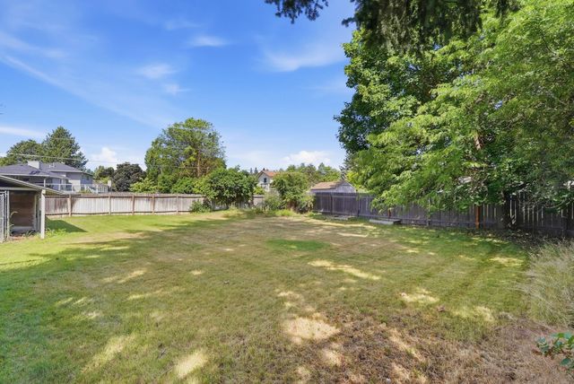 2205 E 49th Ave, Spokane, WA 99223