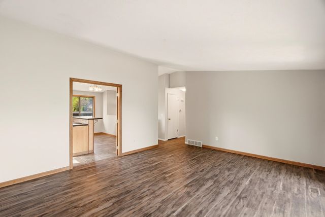 2205 E 49th Ave, Spokane, WA 99223