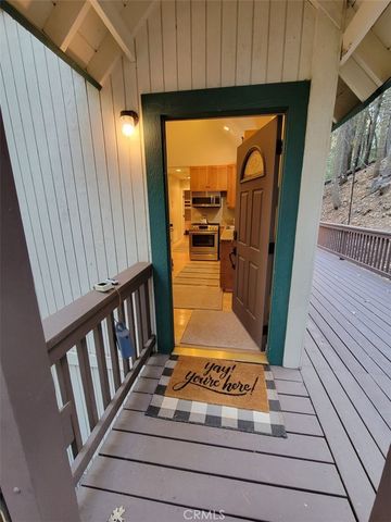 27831 Rainbow, Lake Arrowhead, CA 92352