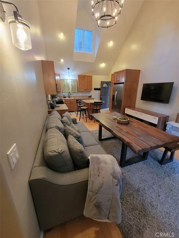 27831 Rainbow, Lake Arrowhead, CA 92352