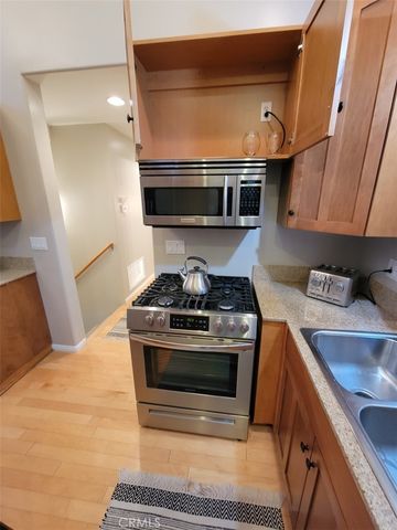 27831 Rainbow, Lake Arrowhead, CA 92352
