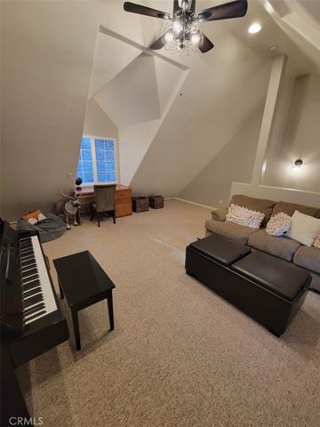 27831 Rainbow, Lake Arrowhead, CA 92352