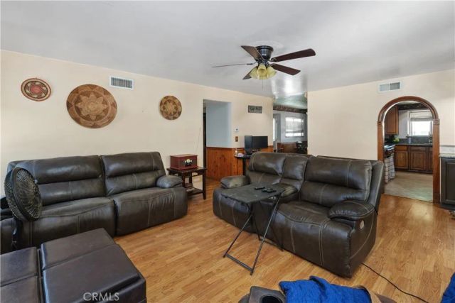726 W Hacienda, Corona, CA 92882