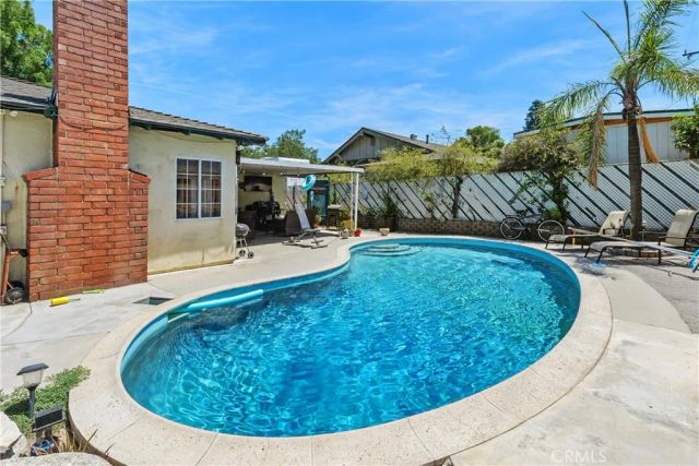 726 W Hacienda, Corona, CA 92882