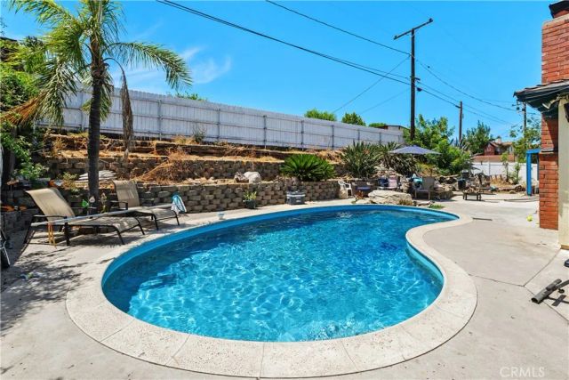 726 W Hacienda, Corona, CA 92882