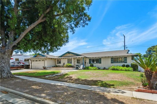 726 W Hacienda, Corona, CA 92882