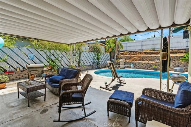 726 W Hacienda, Corona, CA 92882
