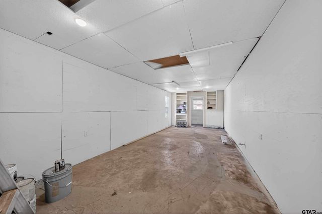 404 Rogers Ave, Henderson, TX 75654