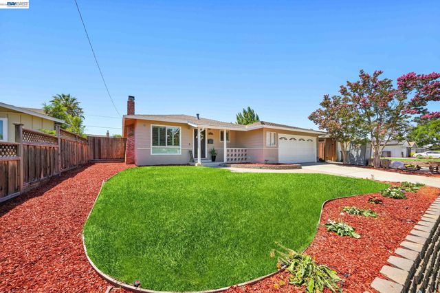 1435 Bouret Dr, San Jose, CA 95118