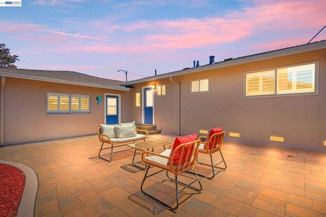 1435 Bouret Dr, San Jose, CA 95118