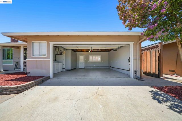 1435 Bouret Dr, San Jose, CA 95118