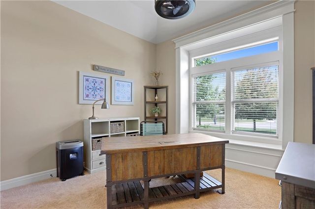 9702 Shady Bend Circle, Lenexa, KS 66227