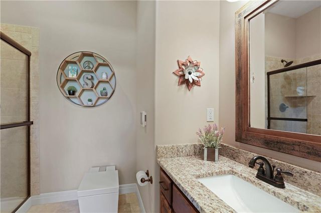 9702 Shady Bend Circle, Lenexa, KS 66227