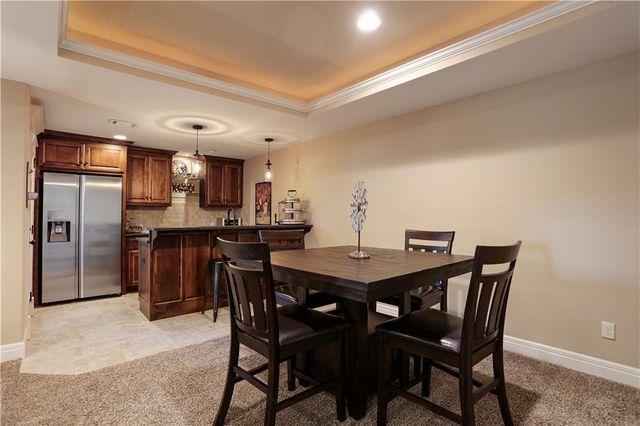 9702 Shady Bend Circle, Lenexa, KS 66227
