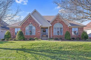7608 Kendrick Crossing Ln, Louisville, KY 40291
