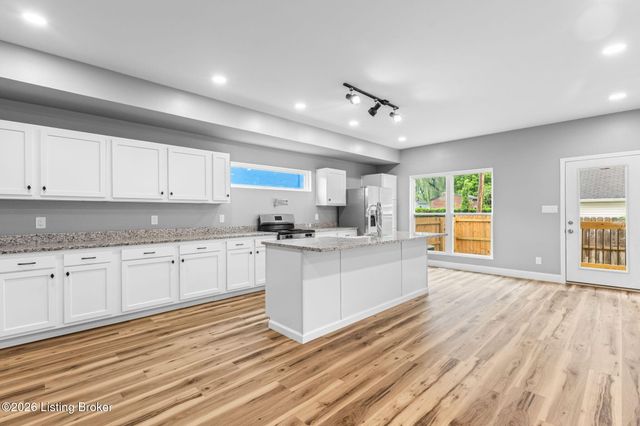 615 Myrtle St, Louisville, KY 40208