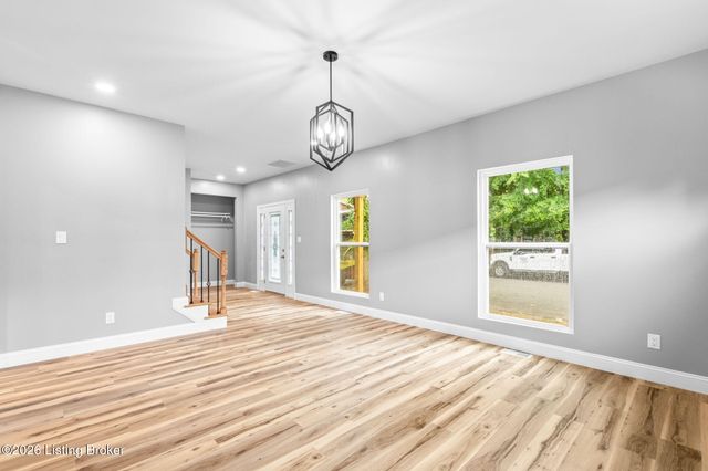 615 Myrtle St, Louisville, KY 40208
