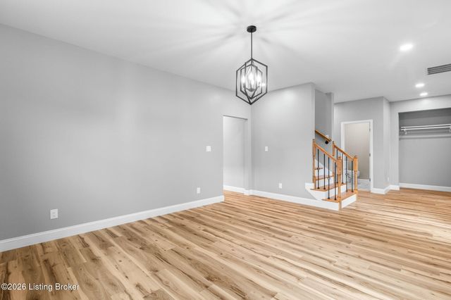 615 Myrtle St, Louisville, KY 40208