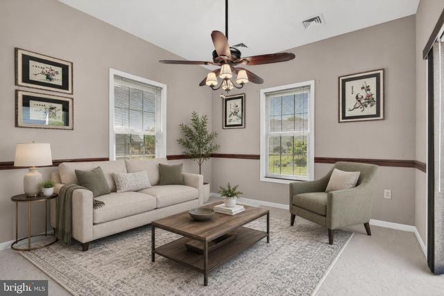 717 HEATHER RDG, Manheim, PA 17545