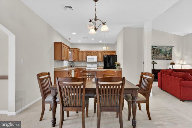 717 HEATHER RDG, Manheim, PA 17545