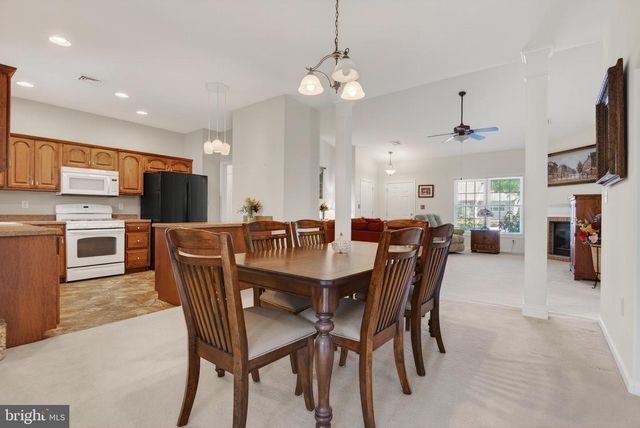 717 HEATHER RDG, Manheim, PA 17545
