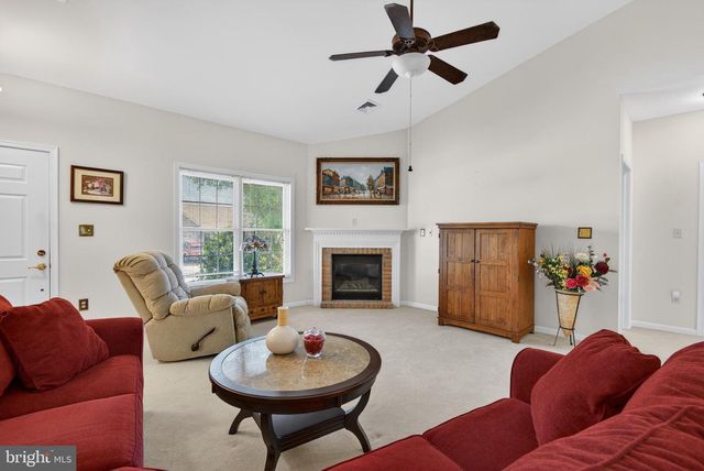 717 HEATHER RDG, Manheim, PA 17545