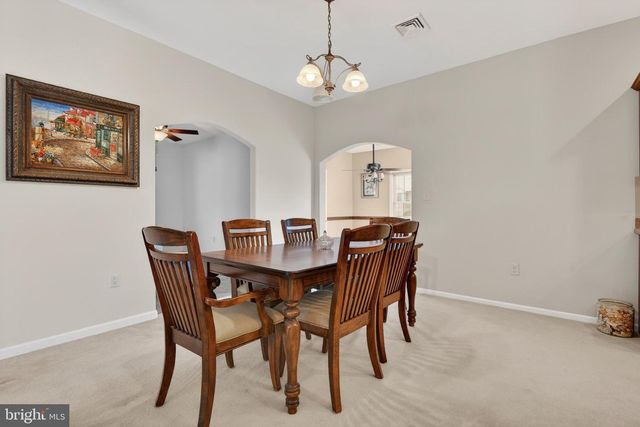 717 HEATHER RDG, Manheim, PA 17545