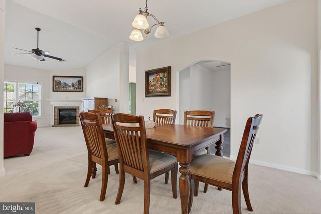 717 HEATHER RDG, Manheim, PA 17545