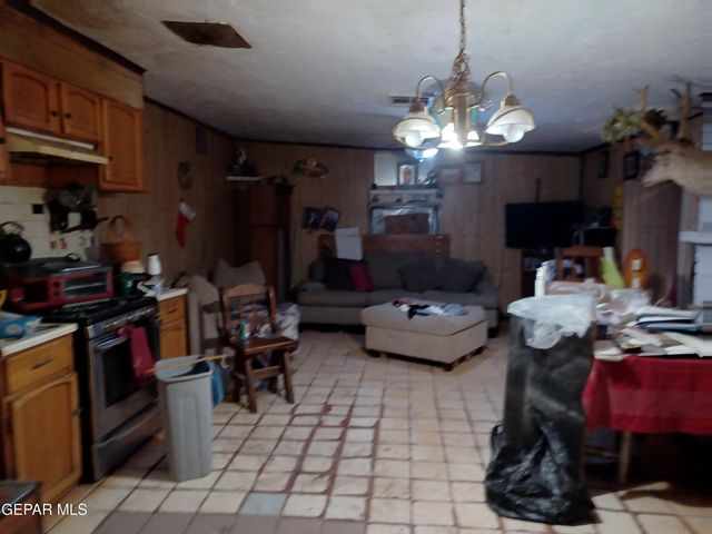 627 MILO Drive, El Paso, TX 79927