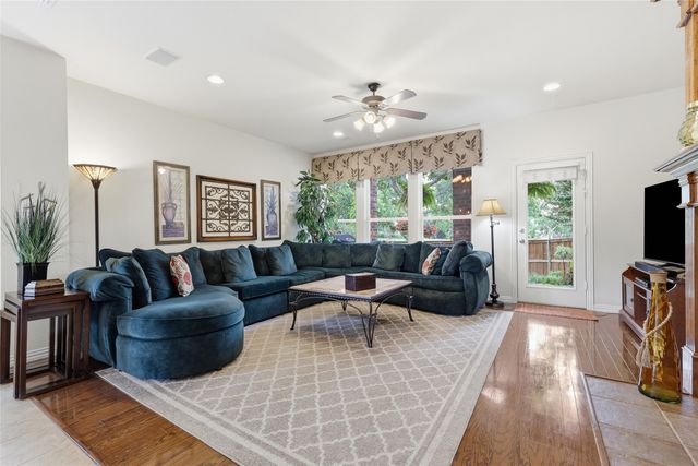 3816 Landsdowne Drive, Mckinney, TX 75072