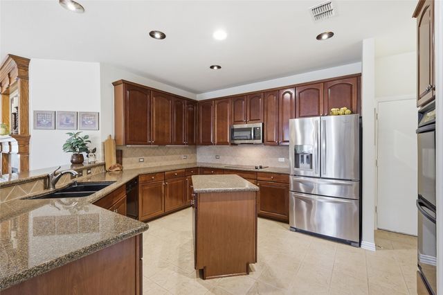 3816 Landsdowne Drive, Mckinney, TX 75072