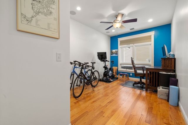 350 West 2nd St 1, Boston, MA 02127