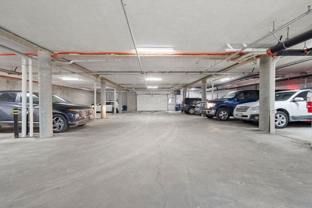 350 West 2nd St 1, Boston, MA 02127