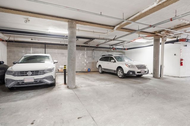 350 West 2nd St 1, Boston, MA 02127