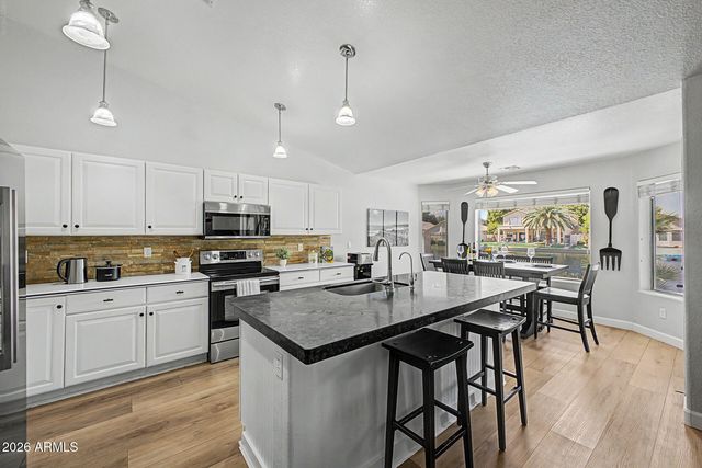 1312 W LYNX Way, Chandler, AZ 85248