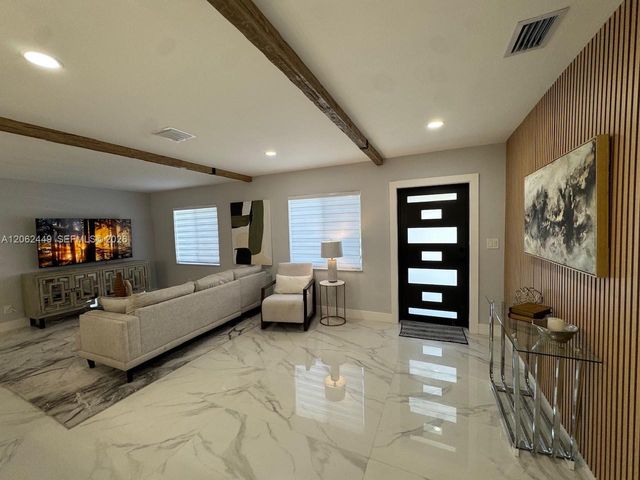 5430 SW 99th Ave, Miami, FL 33165