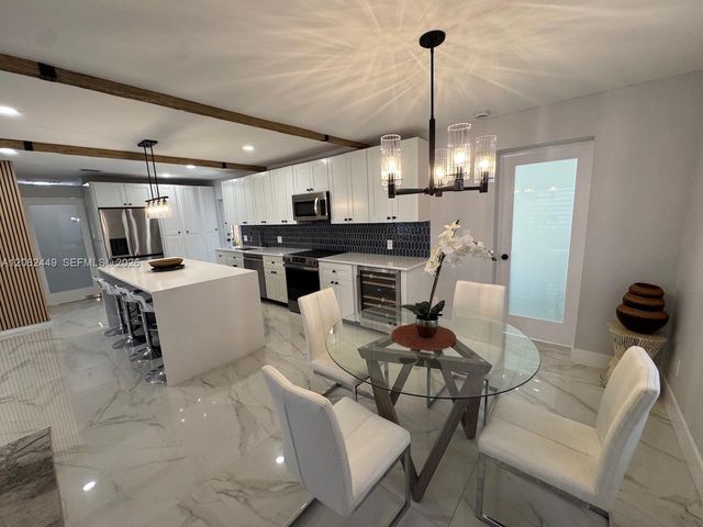 5430 SW 99th Ave, Miami, FL 33165