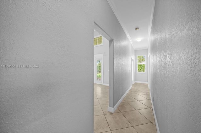 1154 NW 183rd Ter, Pembroke Pines, FL 33029