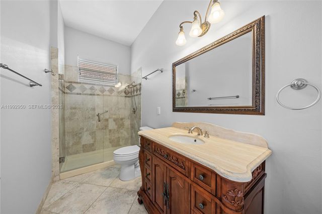 1154 NW 183rd Ter, Pembroke Pines, FL 33029