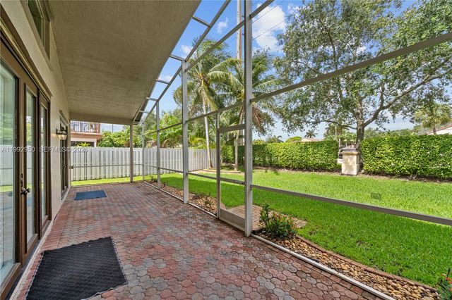 1154 NW 183rd Ter, Pembroke Pines, FL 33029