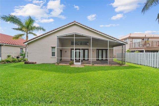 1154 NW 183rd Ter, Pembroke Pines, FL 33029