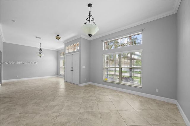 1154 NW 183rd Ter, Pembroke Pines, FL 33029