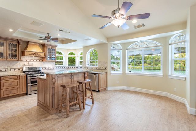 300 Agua Verdi Drive, Red Bluff, CA 96080