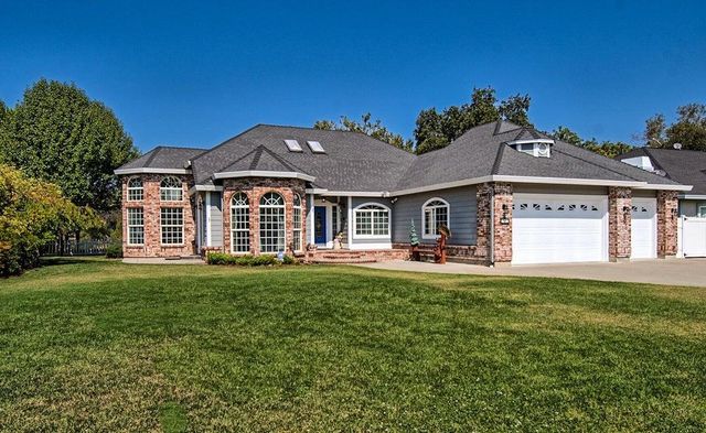 300 Agua Verdi Drive, Red Bluff, CA 96080