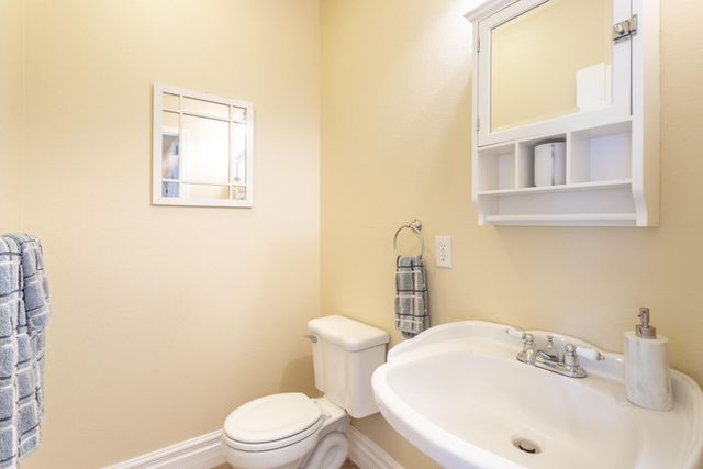 300 Agua Verdi Drive, Red Bluff, CA 96080